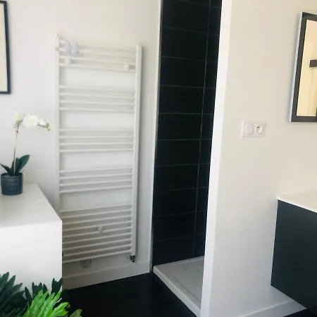 Moderne Et Confortable Le Nid * شوليه